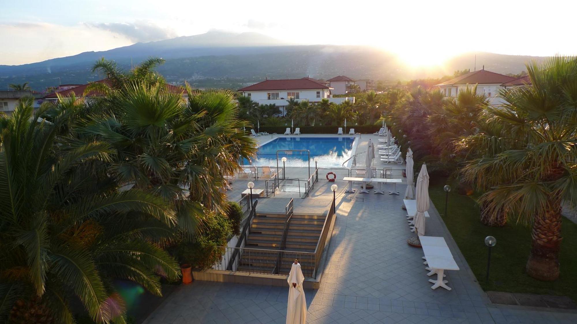 King'S House Hotel Resort Mascali Extérieur photo